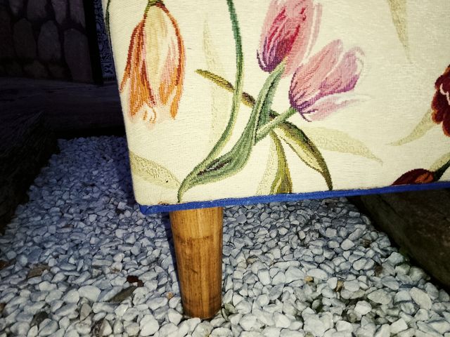 Precioso puff  1m x 1m