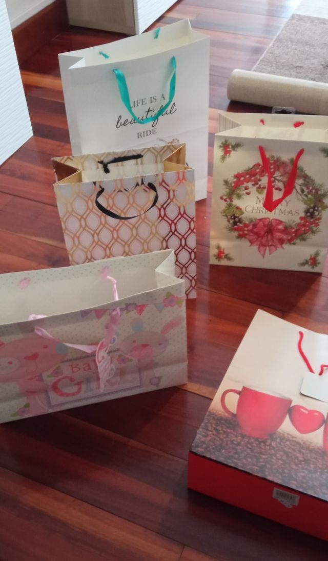 Lote bolsas papel para regalos