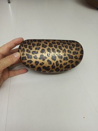 Funda gafas Guess