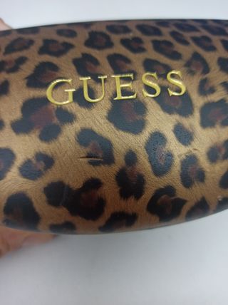 Funda gafas Guess