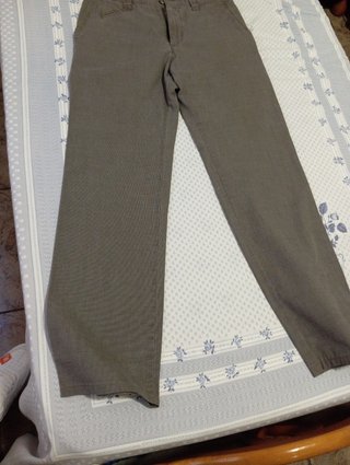 Pantalón para vestir con camisa solo un uso
