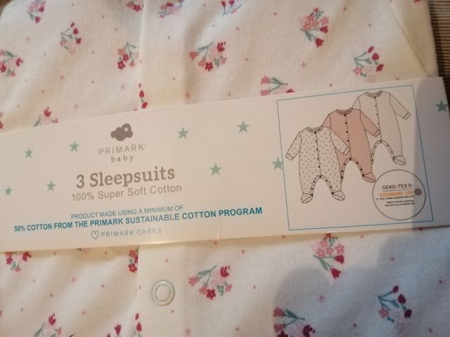 Pijamas 6 a 9 meses pack de tres 