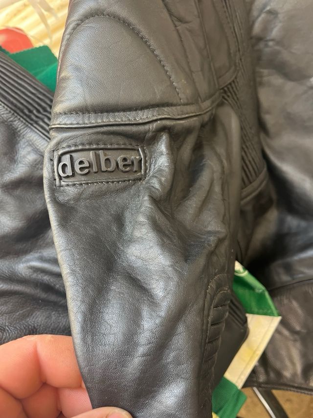 Traje de moto de cuero