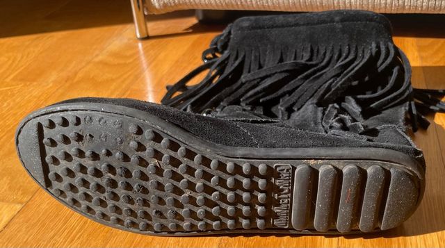 Botas ante negro con flecos. Nº 36