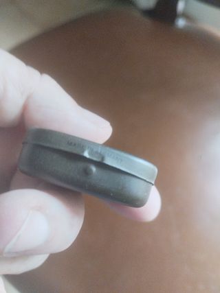 Antigua cajita metal agujas de granofo