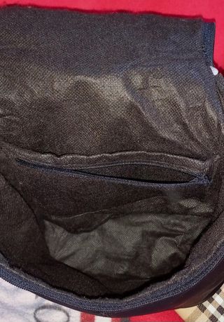 Mochila negra de mujer.