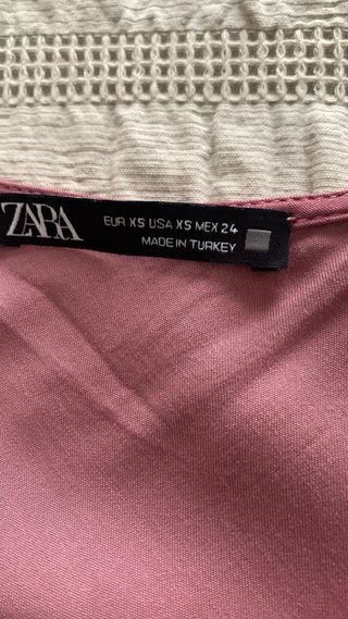 Vestido rosa de Zara