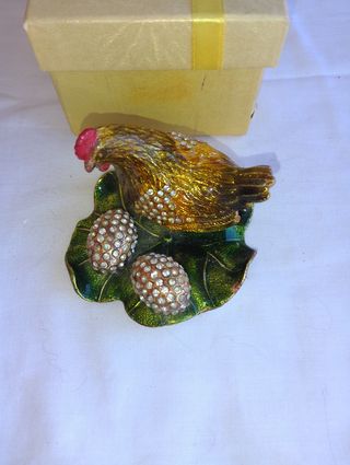Caja de joyas/anillo de la Gallina Dorada