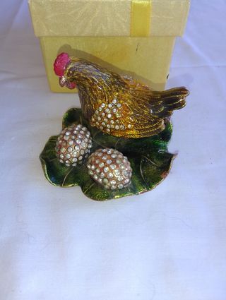 Caja de joyas/anillo de la Gallina Dorada