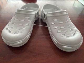 Zueco Tipo Crocs