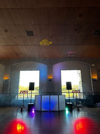 Discoteca móvil sonorización montaje Dj bodas