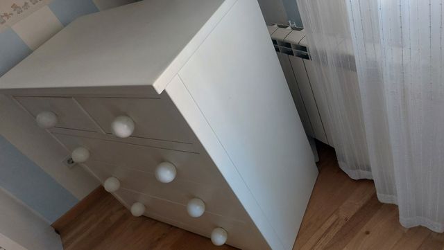 Comoda marca Garabatos