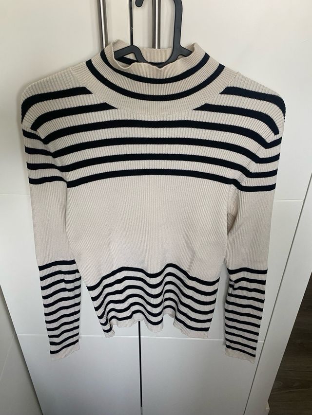 Camiseta cuello alto