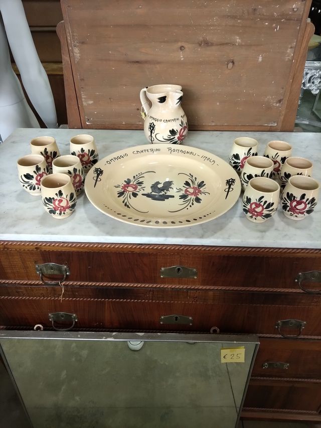 SET 11 BICCHIERI + BROCCA + PIATTO