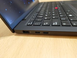 Lenovo Thinkpad X1 Carbon Gen12
