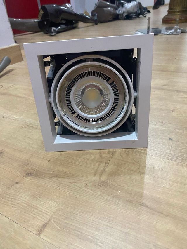 Foco con transformador bombilla led