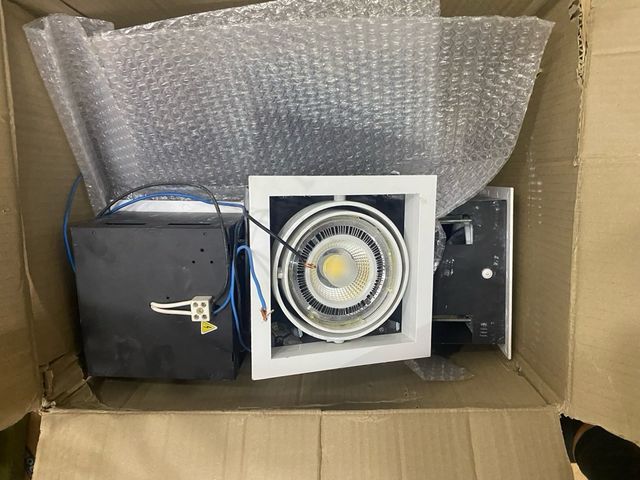 Foco con transformador bombilla led