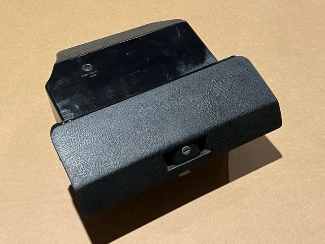 Porta Luvas Golf Mk2