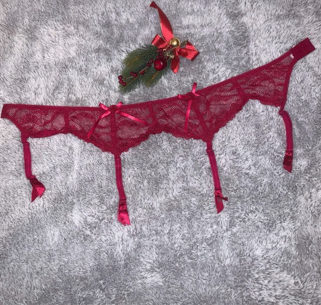Sexy coquette Red Lace garter