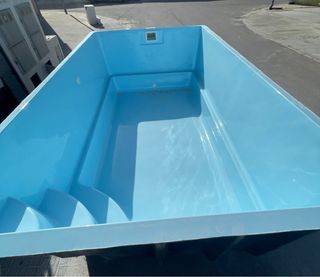 Piscina elevada poliester 4,5 x 2,5