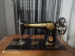 Maquina coser antigua