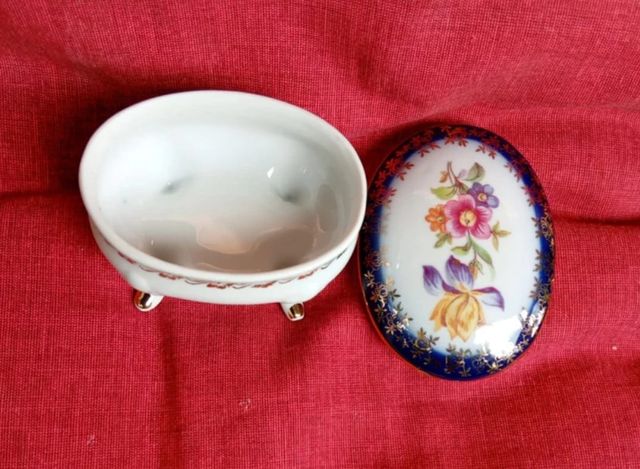 Portagioie vintage in porcellana 