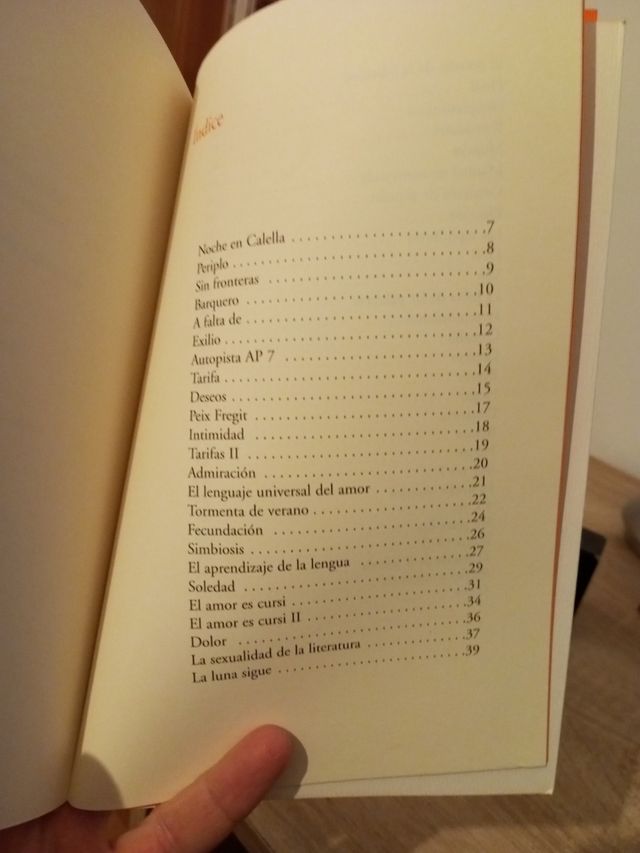 Las replicantes (Cálamo Poesía) (Spanish Edition)