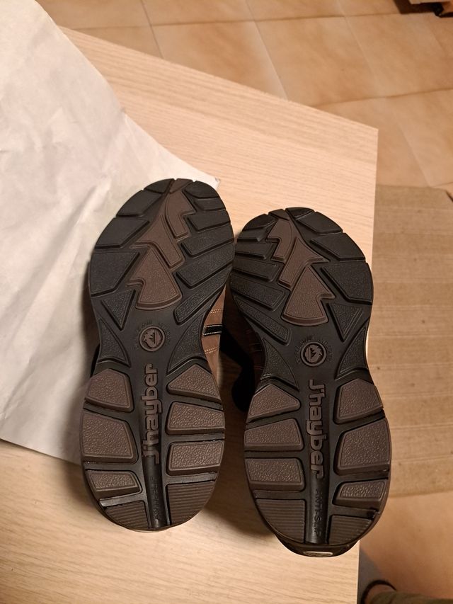 Scarpe da lavoro J'hayber 43, nuove