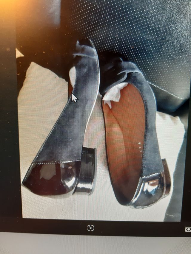 Sapatos da marca Sofia Costa