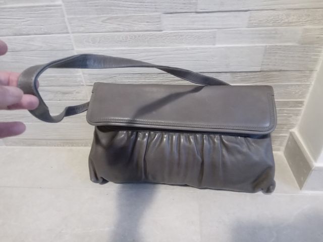 Borsa grigia a tracolla