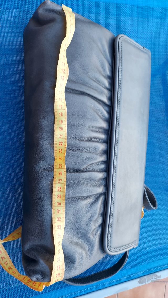 Borsa grigia a tracolla