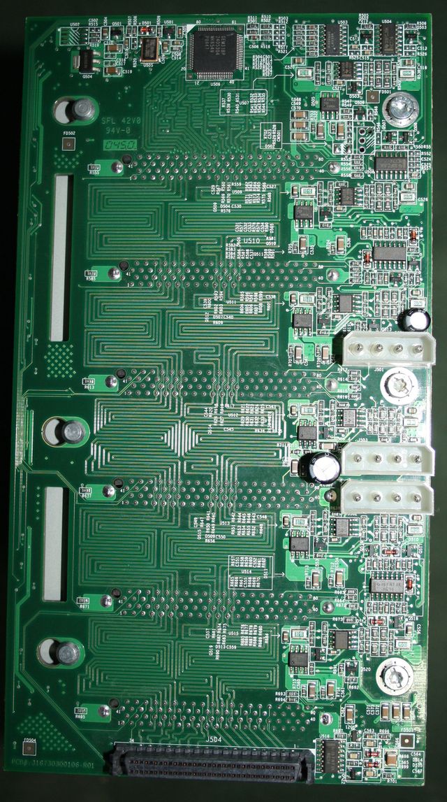 Bahia SCSI WideUltra 6 discos, con 2 discos 36,4Gb