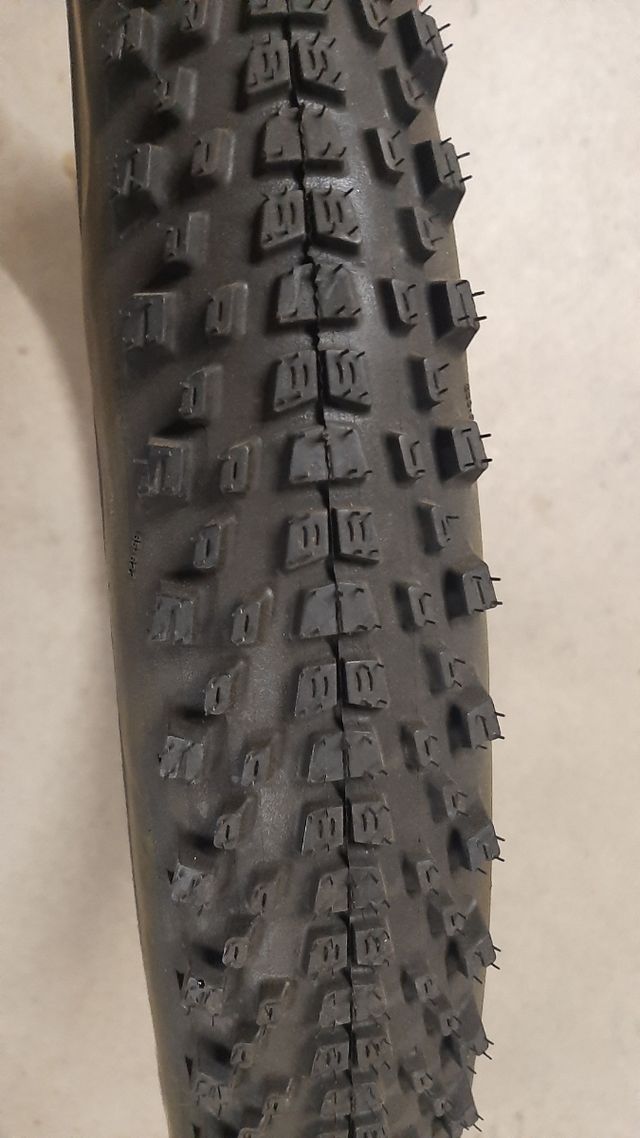 Cubierta para e bike continentall