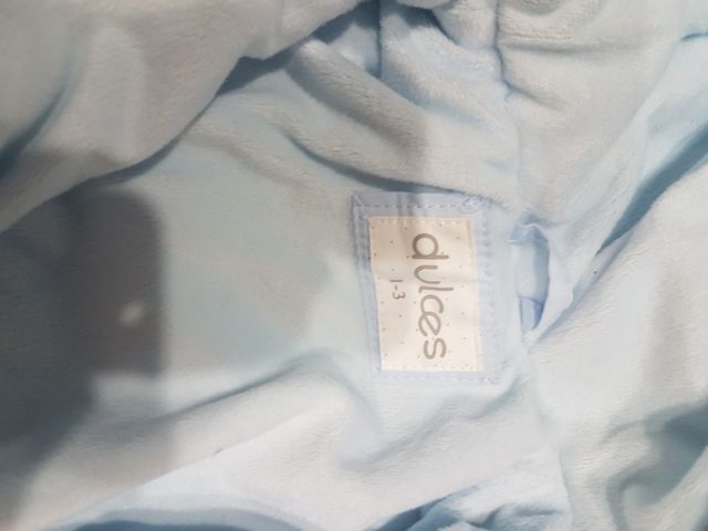 Mono bebe marca dulces talla 1 a 3 meses