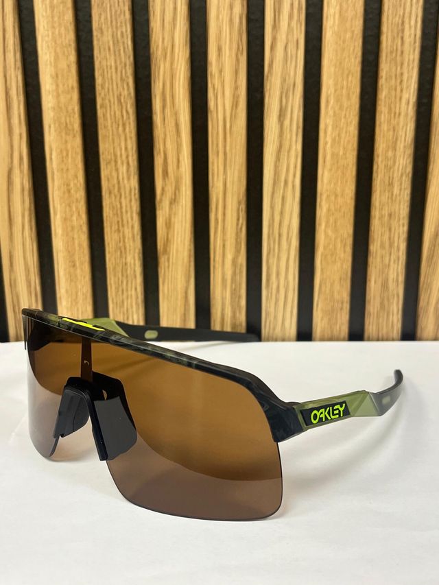 OAKLEY SUTRO LITE
