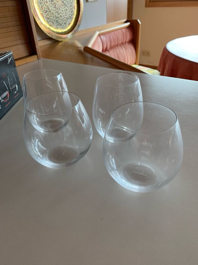 dos. Juegos de cuatro vasos cristal Villeroy & Boc