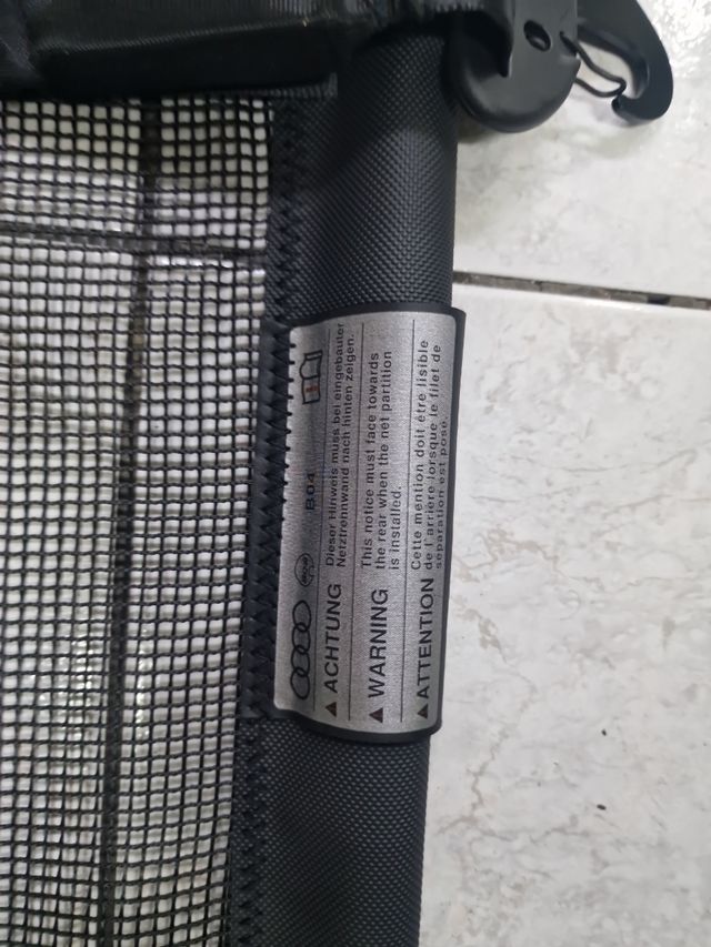 Separador maletero audi