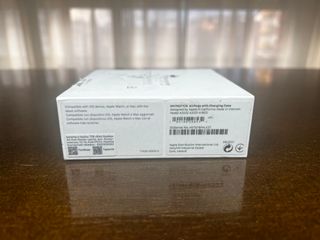 Apple AirPods con Estuche de Carga