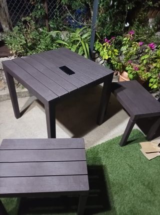 Set tavolo+2poltrone 
