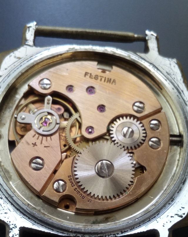 Reloj de cuerda mecánico vintage Festina