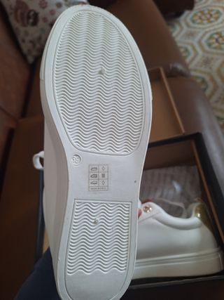 Scarpe bianche sneackers