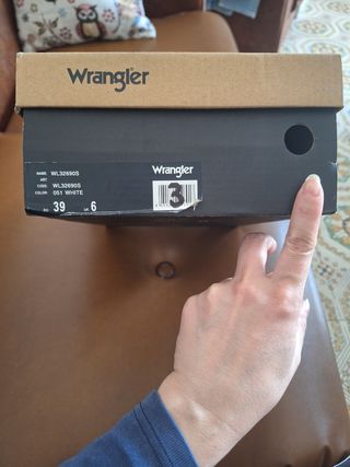 Scarpe bianche sneackers