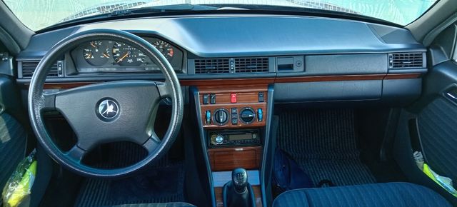 Mercedes-Benz Clase E 1993