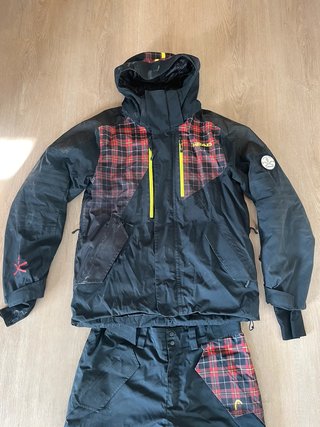 Head world cup rebels traje esqui