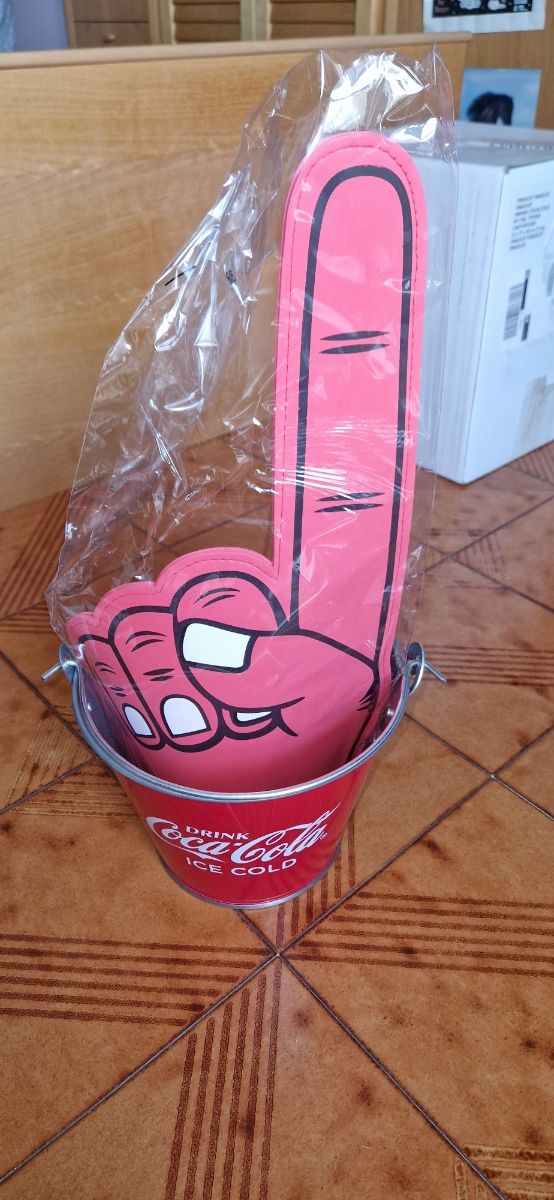 Kit del tifoso Coca Cola