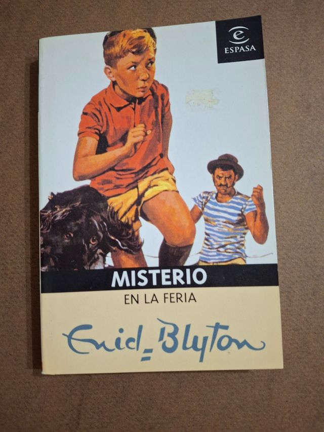 Libro Misterio en la feria