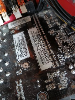 PC gaming retro. Placa ASUS P5Q3