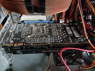 PC gaming retro. Placa ASUS P5Q3