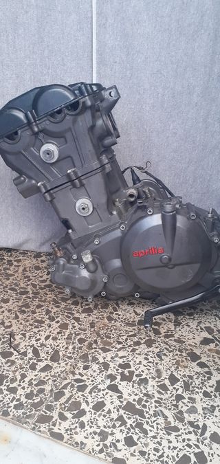 Motor aprilia pegasus 650