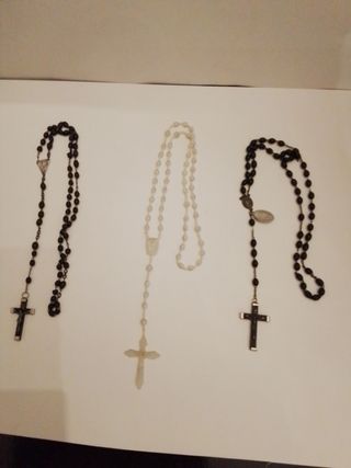 3 ROSARIOS. Código, C. 8